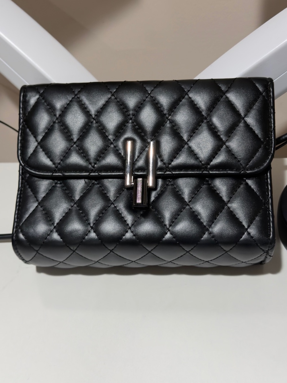 Quilted Black Leather Crossbody Bag - Elegant Everyday Style